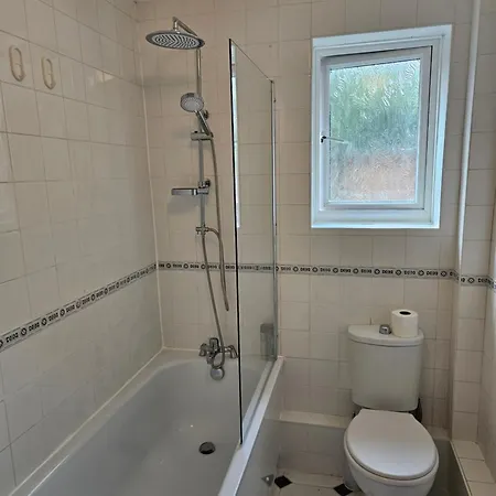 Wembley, Cosy 2 Bed Apa, Next To The Park Apartment Harrow on the Hill Exterior photo