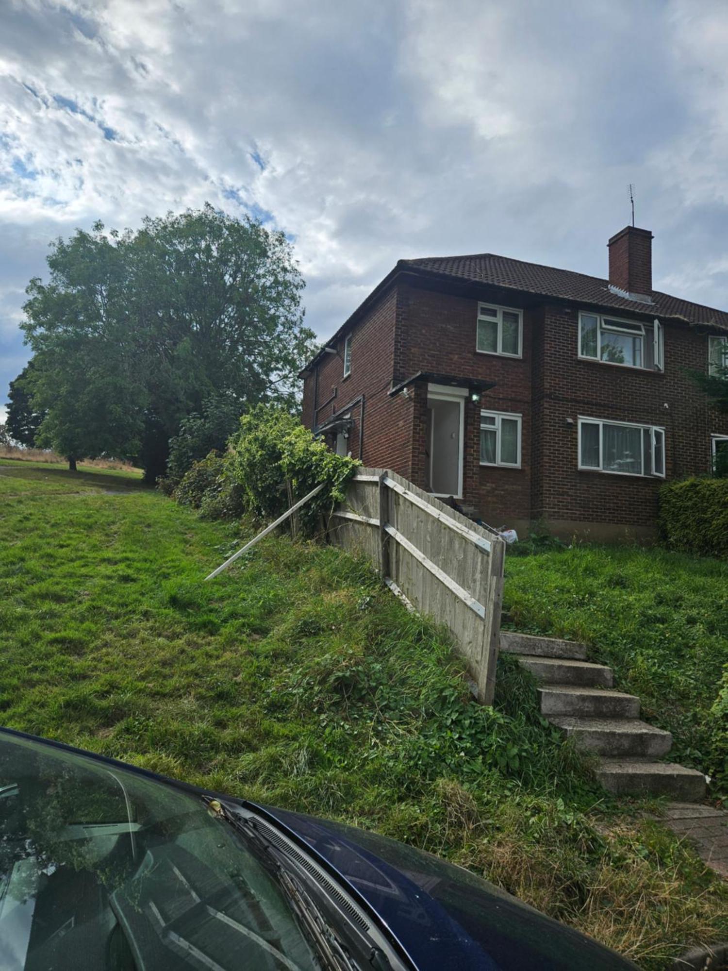 Wembley, Cosy 2 Bed Apa, Next To The Park Apartment Harrow on the Hill