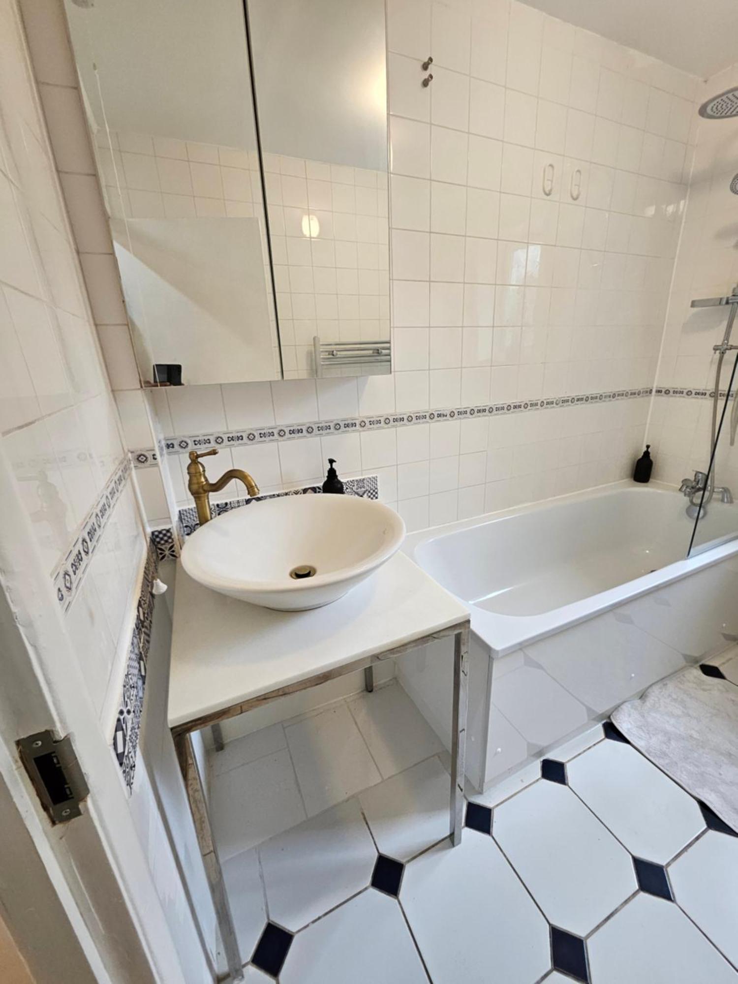 Wembley, Cosy 2 Bed Apa, Next To The Park