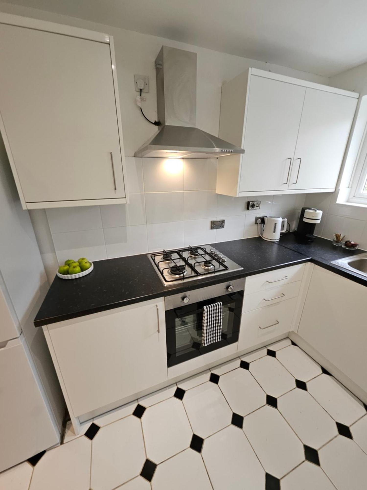 Wembley, Cosy 2 Bed Apa, Next To The Park * Harrow on the Hill